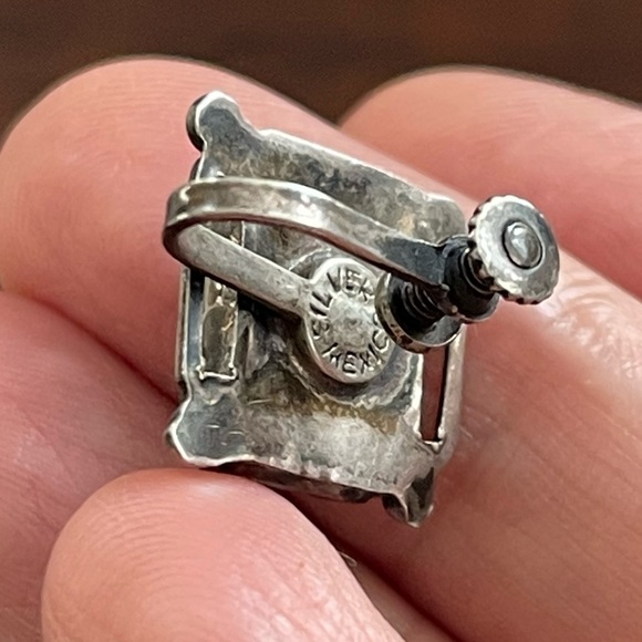 Art deco style glass chrysoprase solid silver screw back earrings - Picture 8 of 8